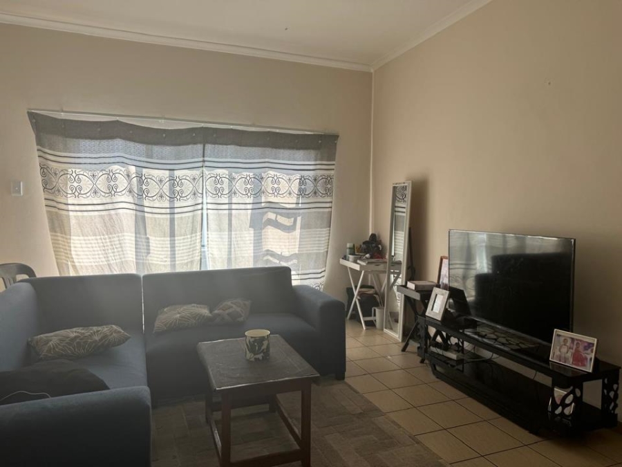 2 Bedroom Property for Sale in Parklands East Western Cape